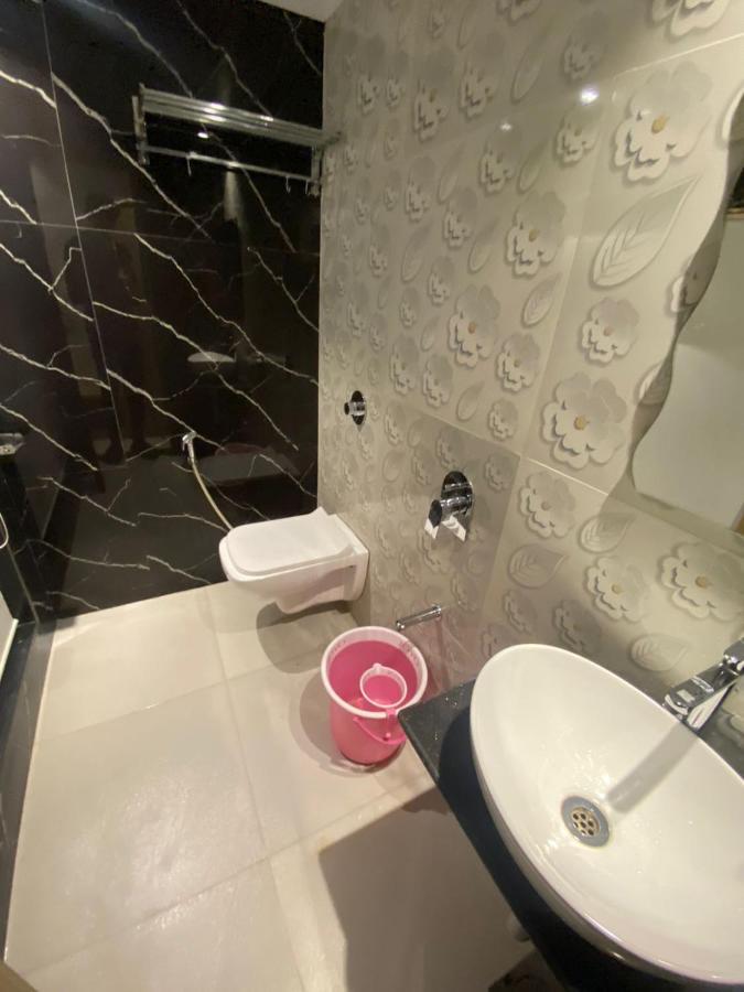 Hotel Bkc Crown - Near Trade Centre, Visa Consulate 孟买 外观 照片