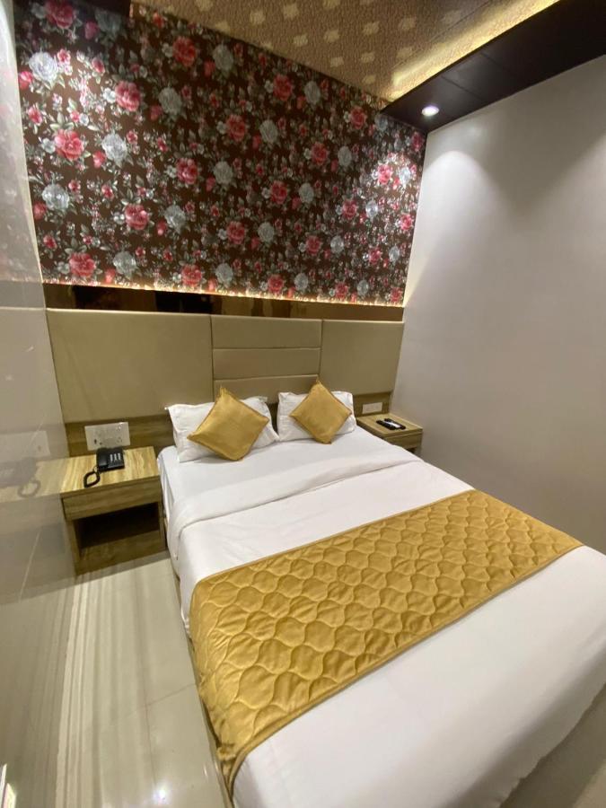 Hotel Bkc Crown - Near Trade Centre, Visa Consulate 孟买 外观 照片
