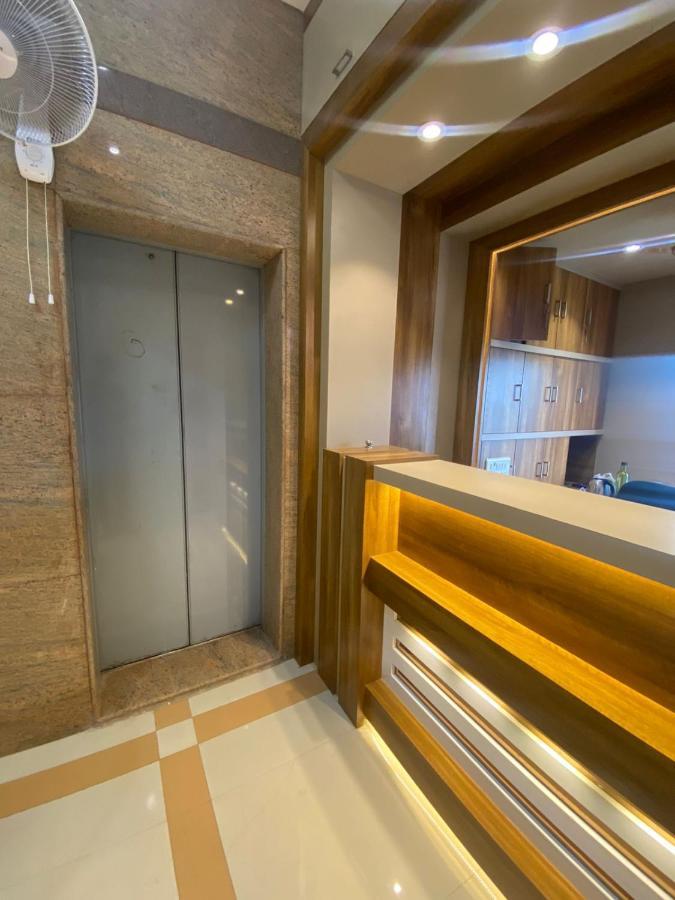 Hotel Bkc Crown - Near Trade Centre, Visa Consulate 孟买 外观 照片